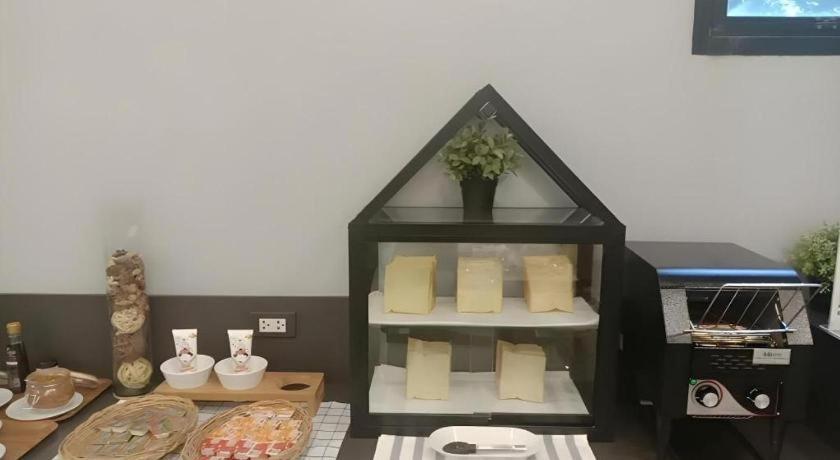 Sans Hotel Ratchaburi Екстериор снимка