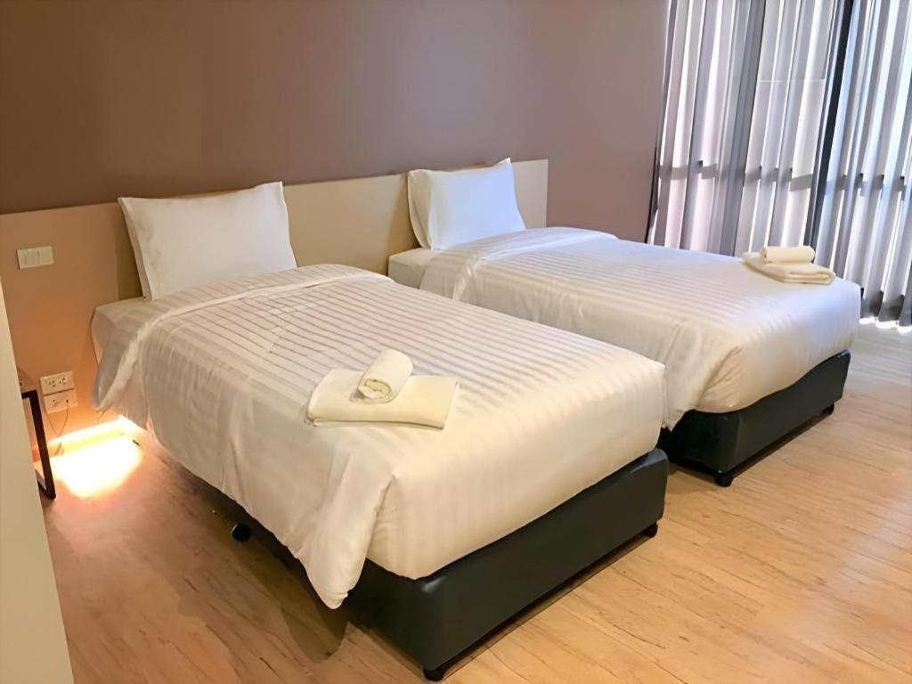Sans Hotel Ratchaburi Екстериор снимка