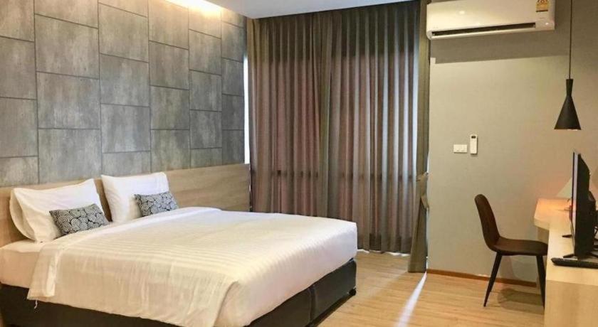 Sans Hotel Ratchaburi Екстериор снимка